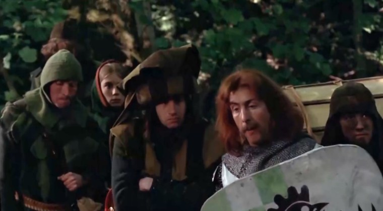 Legendární britští Monty Python a  jejich první film.